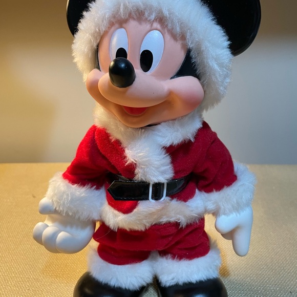 Vintage Arco 10” Posable Santa Mickey Mouse Doll Figure - No Bell or Card - Picture 6 of 9